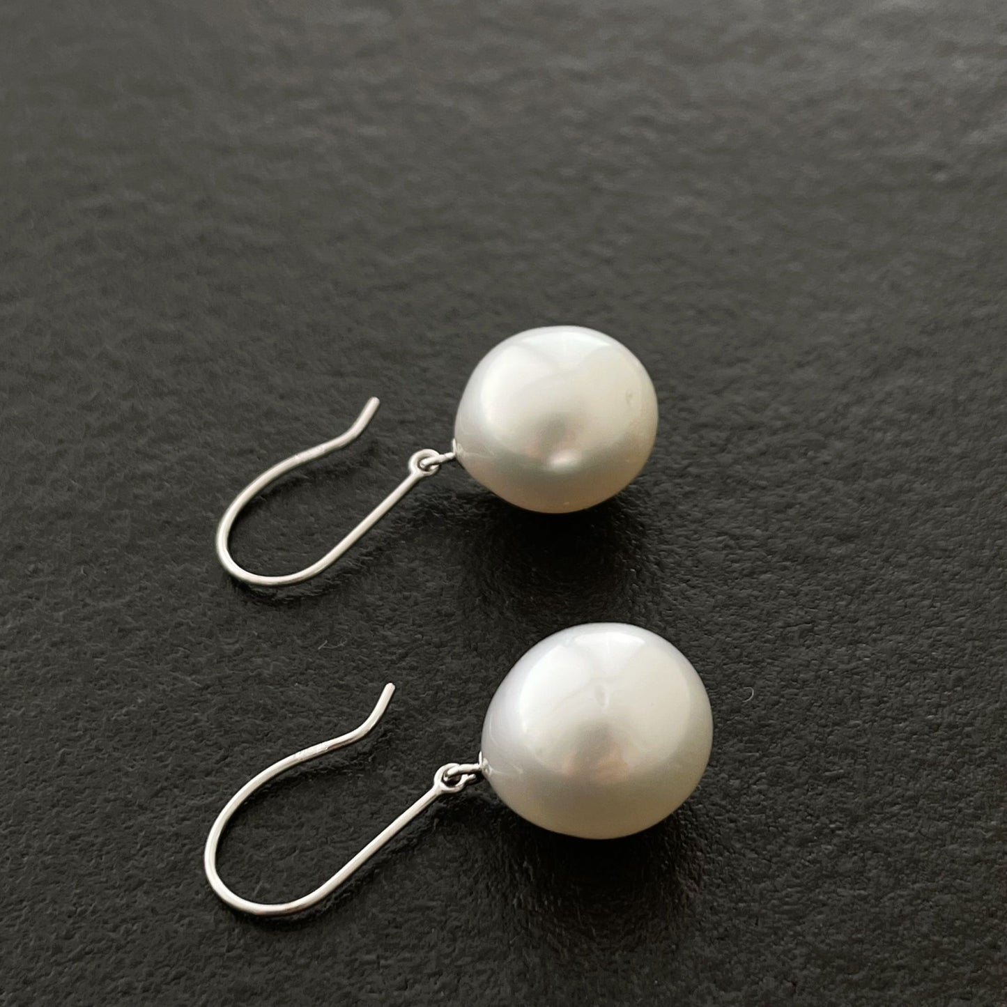 白蝶パールフックピアス