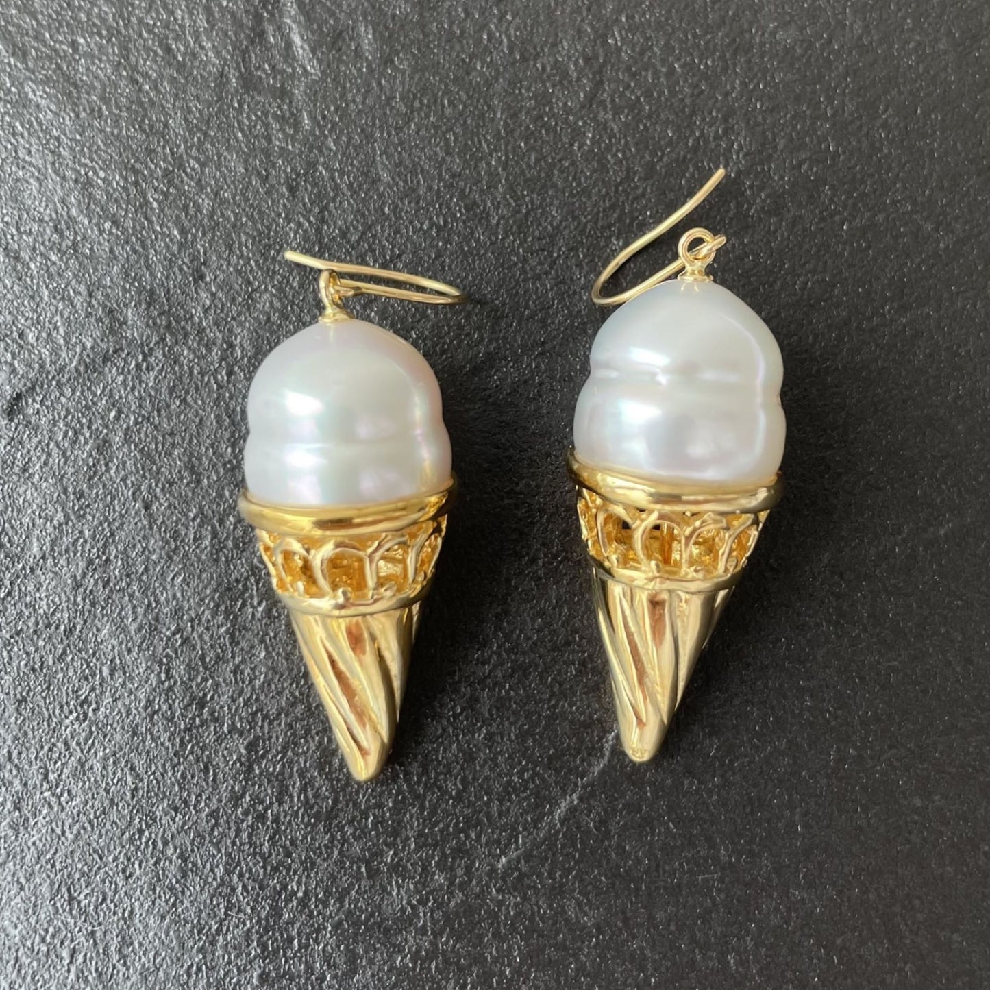 白蝶パールフックピアス/ソフトクリーム