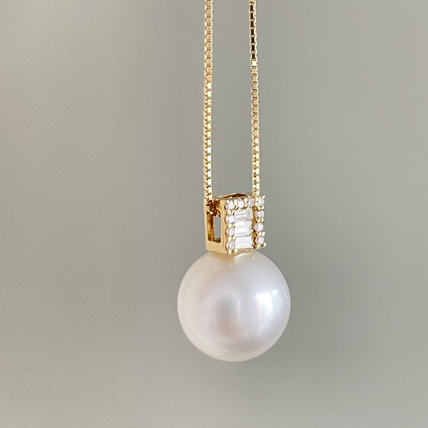 白蝶ペンダント/ダイヤ0.10ct