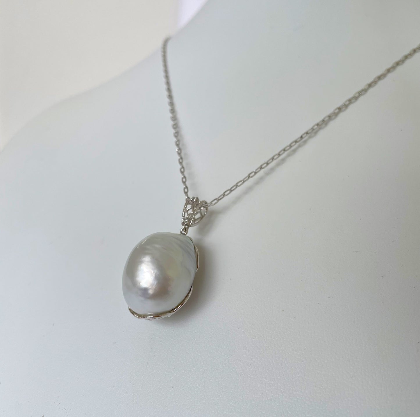 白蝶バロックパールペンダント 15.8㎜