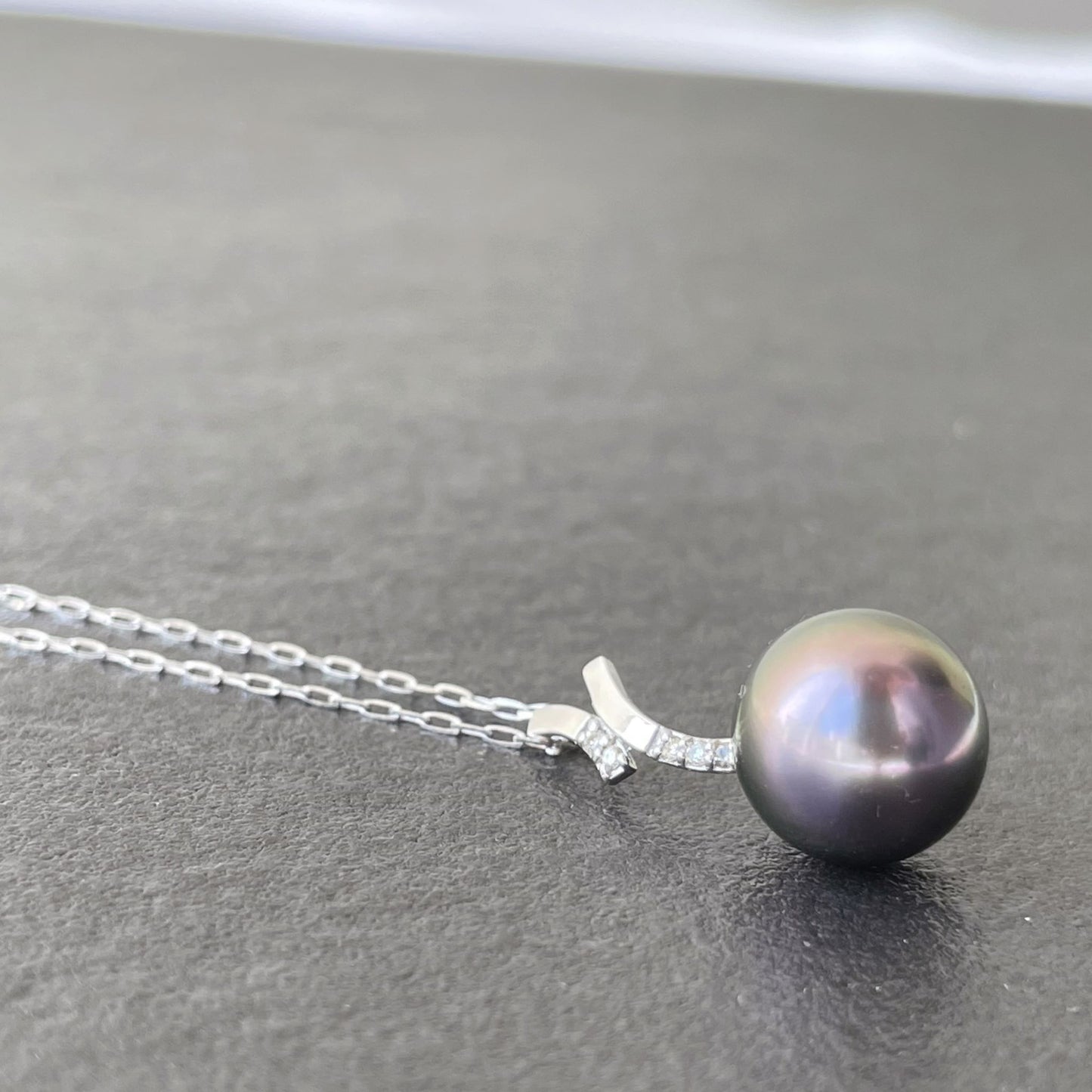 黒蝶パールペンダント/K18WG