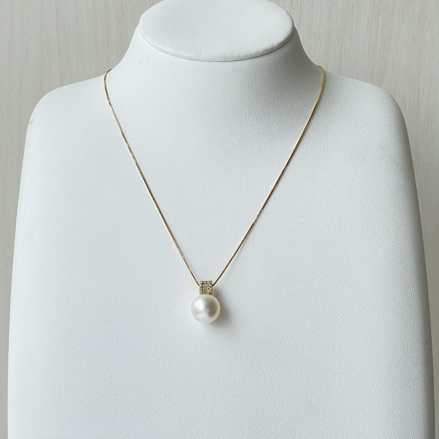 白蝶ペンダント/ダイヤ0.10ct