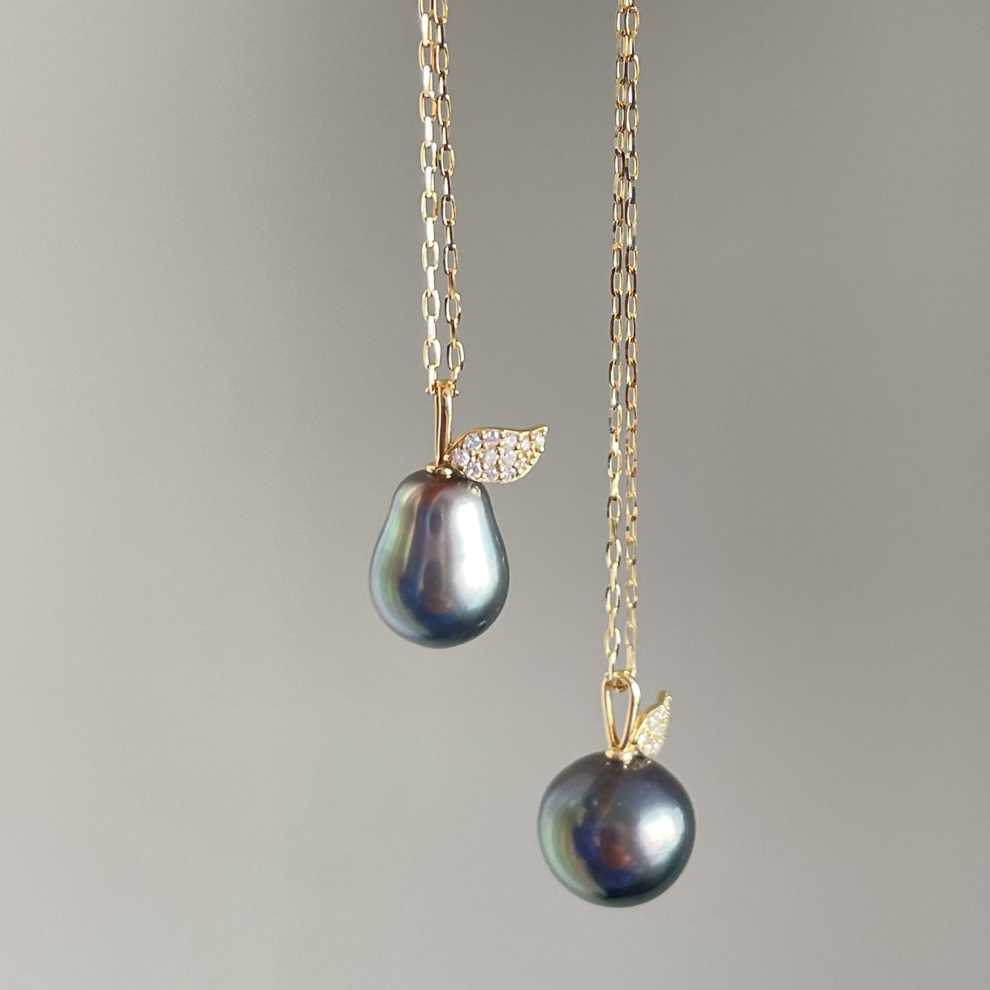 黒蝶ペンダント/K18YG/リンゴ