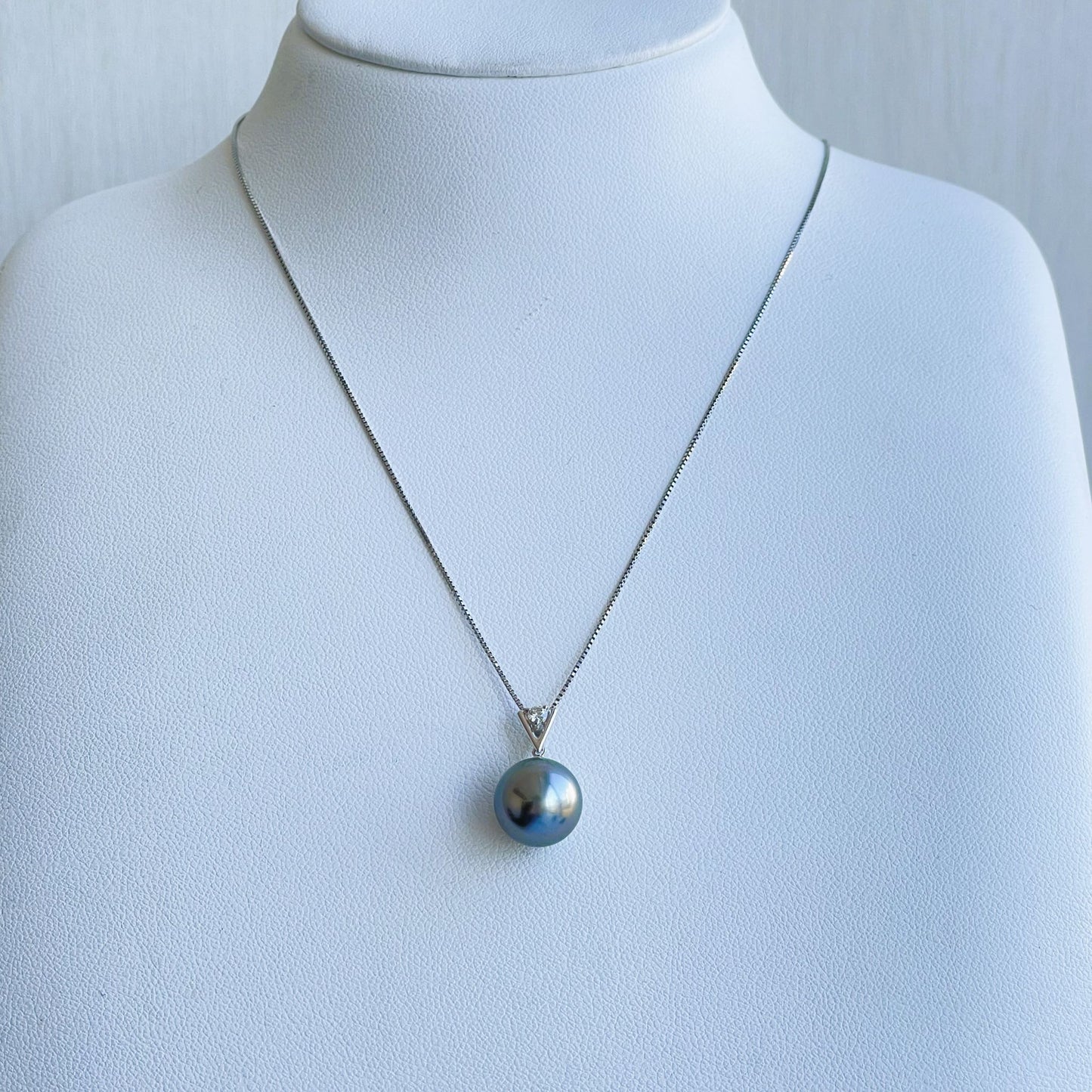 黒蝶ペンダント/ダイヤ/ベネチェーン