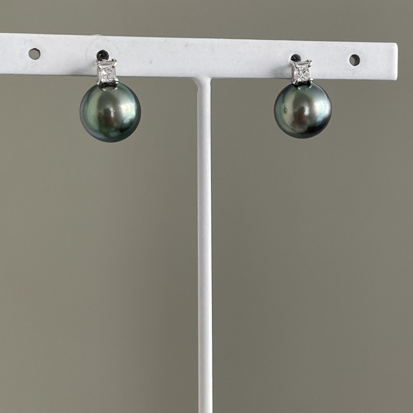 黒蝶パールピアス/スタッド直結/ダイヤ付