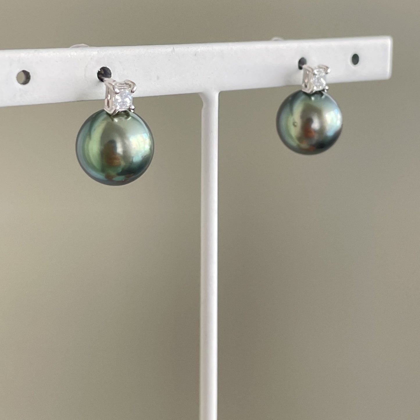 黒蝶パールピアス/スタッド直結/ダイヤ付