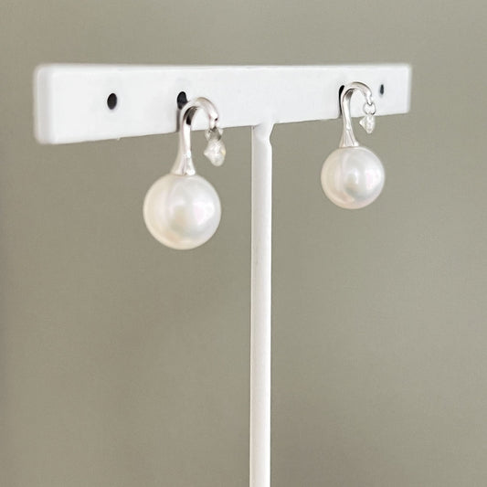 アコヤパールピアス/レーザーホールダイヤ