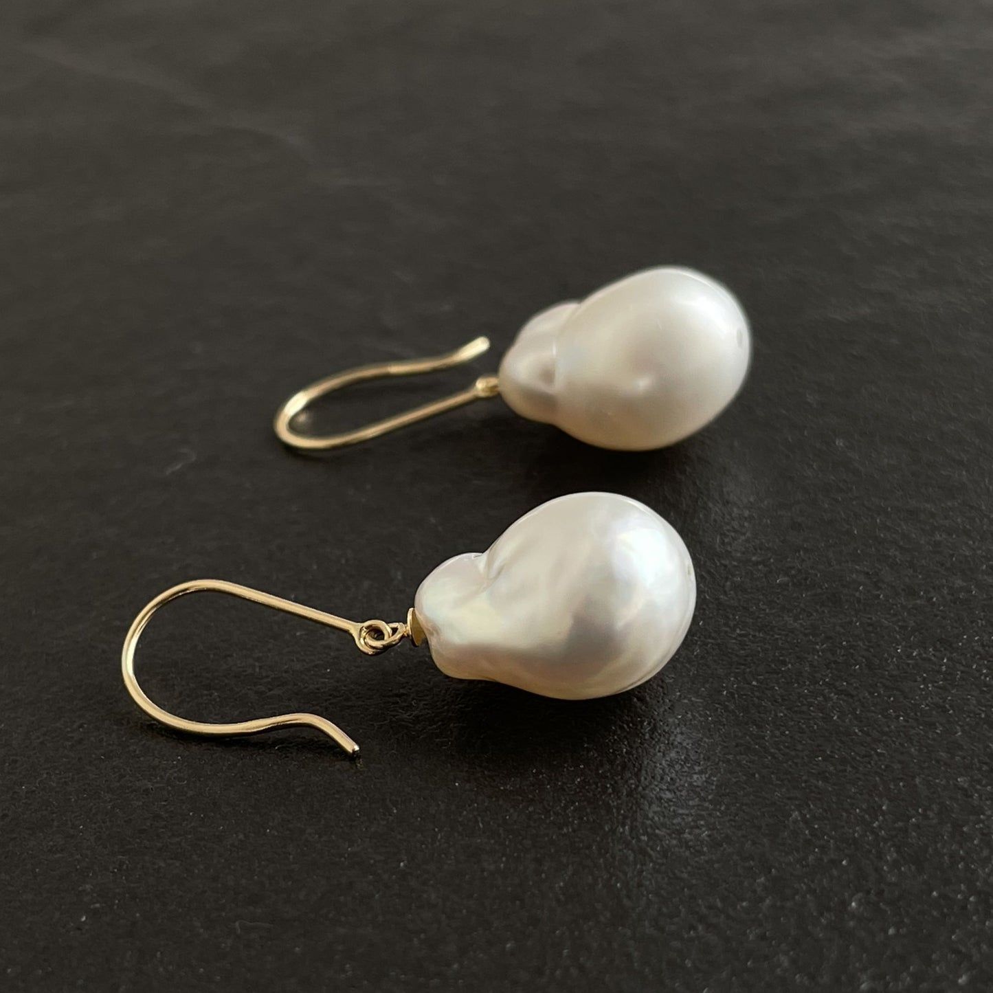 白蝶パールピアス/フック/バロック