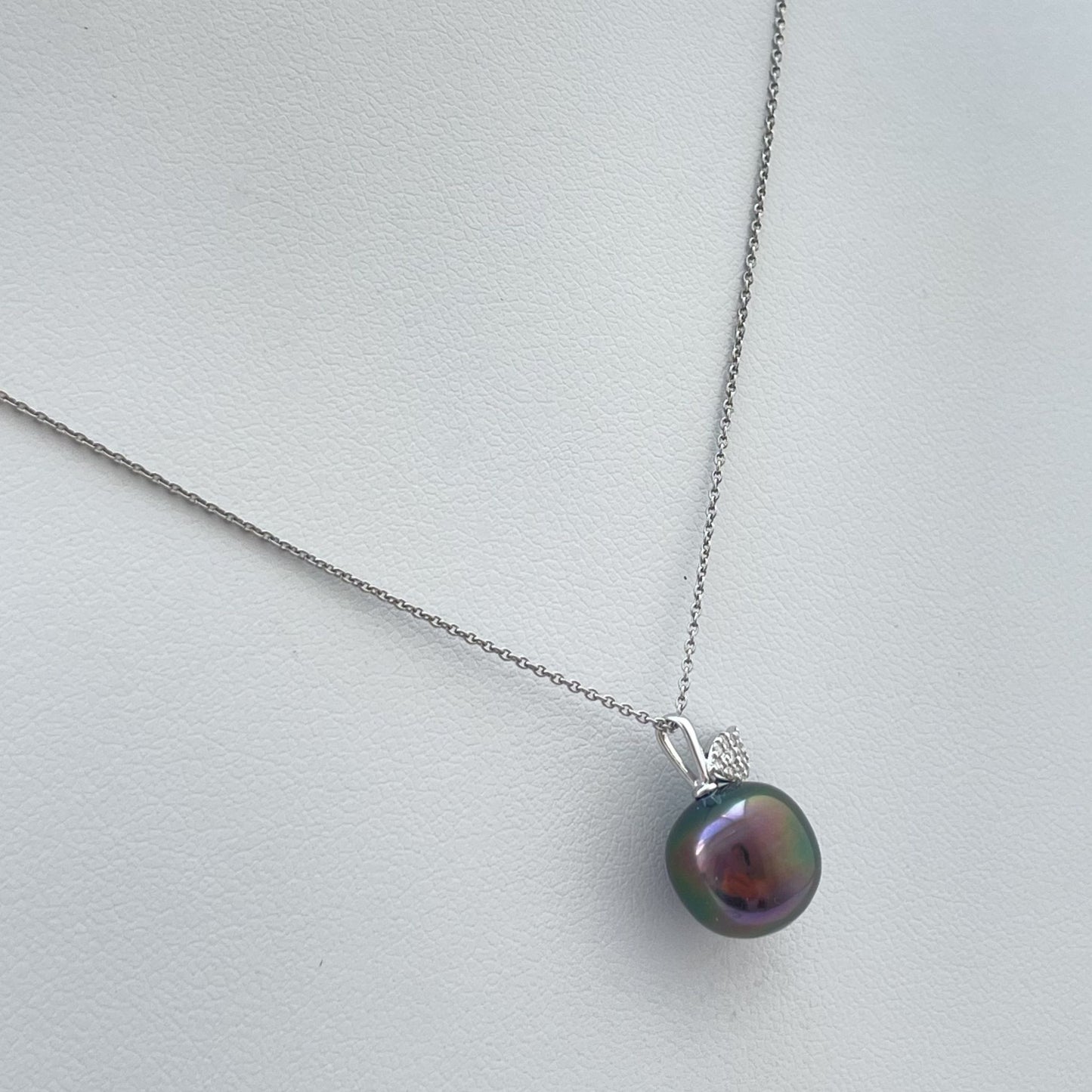 黒蝶パールペンダント/Pt900/Pt850/リンゴ